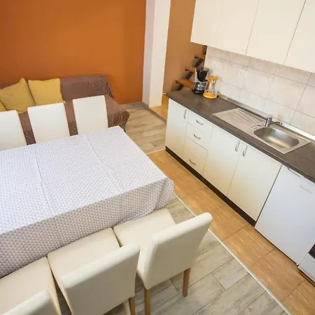Eny Apartment