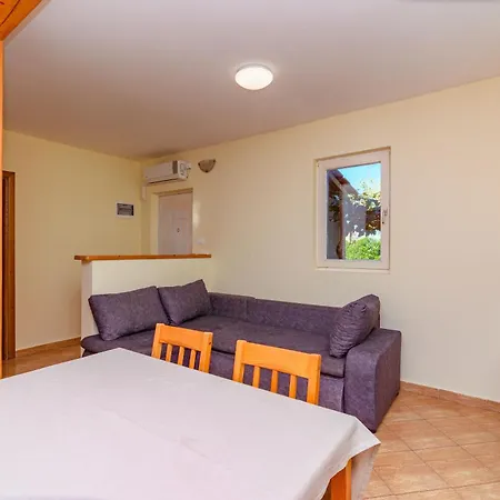 Eny Apartmán *